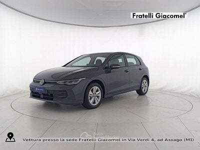 Usata VW Golf VIII Life 116 CV (85 kW) 2025 Dolphin grey metallizzato Berlina