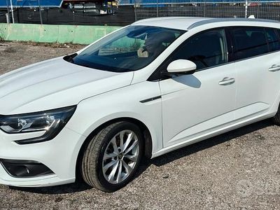 Usata Renault Mégane GrandTour 110 CV (80 kW) 2017 Bianco Station wagon