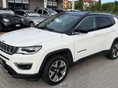 Usata Jeep Compass Limited 140 CV (102 kW) 2019 Bianco SUV