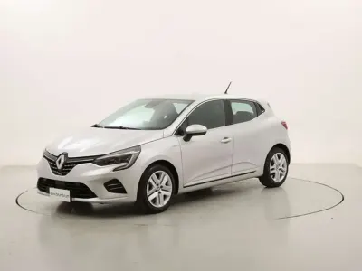Usata Renault Clio Intens 140 CV (102 kW) 2021 Argento Utilitaria