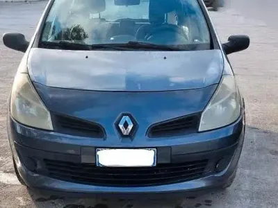 Usata Renault Clio III 68 CV (50 kW) 2007 Grigio Utilitaria