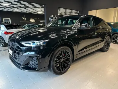 Nuova Audi Q8 e-tron Comfort 209 kW (285 CV) 2026 Nero SUV