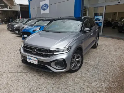 Usata VW T-Roc R-line 110 CV (80 kW) 2023 Grigio SUV