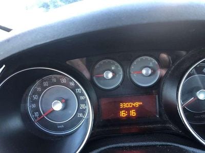 Usata Fiat Punto Evo Dynamic 69 CV (50 kW) 2009 Bianco Utilitaria