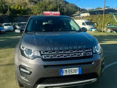 Usado Land Rover Discovery Sport HSE 150 HP (110 kW) 2018 Cinzento SUV