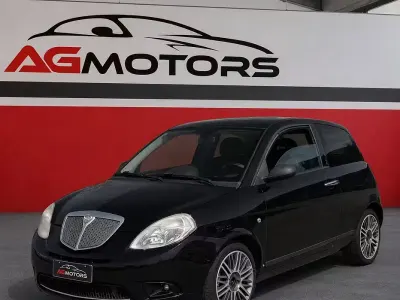 Usata Lancia Ypsilon 75 CV (55 kW) 2009 Nero Utilitaria