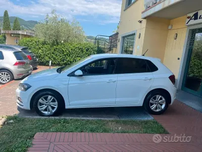 Usata VW Polo Comfortline 80 CV (58 kW) 2019 Bianco Utilitaria