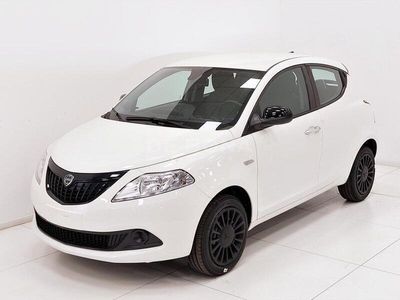 usata Lancia Ypsilon 1.0 firefly hybrid silver s&s 70cv