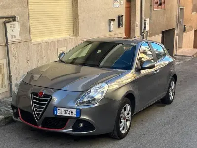 Usata Alfa Romeo Giulietta 105 CV (77 kW) 2011 Utilitaria