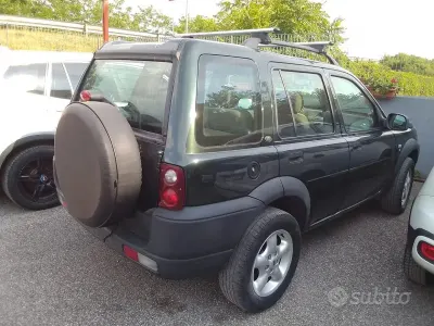 Usata Land Rover Freelander 109 CV (80 kW) 2003 Verde SUV