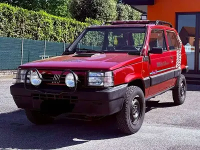 Usata Fiat Panda 4x4 54 CV (39 kW) 1995 Rosso Utilitaria