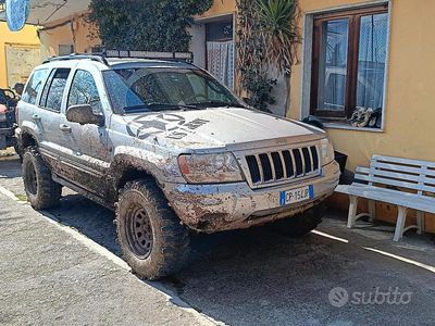 Usata Jeep Grand Cherokee 163 CV (119 kW) 2005 Grigio SUV