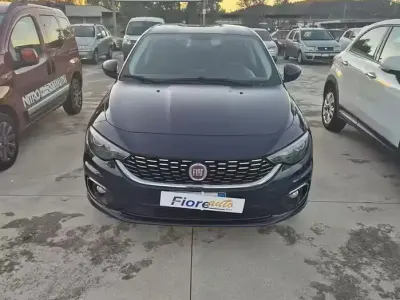 Usata Fiat Tipo Lounge 120 CV (88 kW) 2016 Blu Berlina