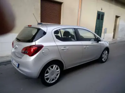 Usata Opel Corsa 90 CV (66 kW) 2017 Argento Utilitaria