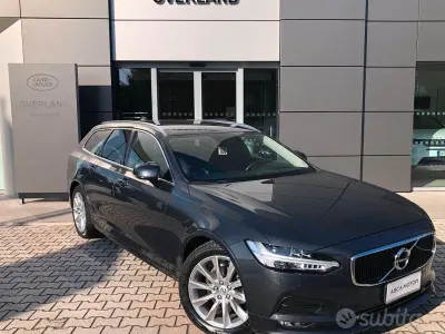 Usata Volvo V90 Momentum 150 CV (110 kW) 2020 Grigio Station wagon