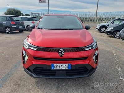 Usata Renault Captur Techno 100 CV (73 kW) 2024 Rosso SUV