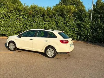 Usata Seat Ibiza ST Reference 69 CV (50 kW) 2011 Bianco Station wagon