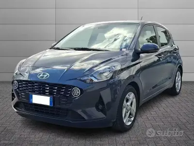 Usata Hyundai i10 67 CV (49 kW) 2023 Blu Utilitaria