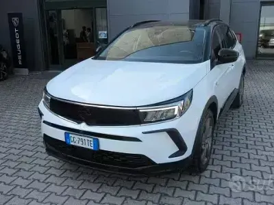 Usata Opel Grandland X GS Line 131 CV (96 kW) 2022 Bianco SUV