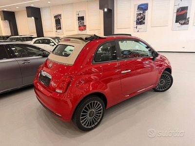 Usata Fiat 500C 69 CV (50 kW) 2023 Rosso metallizzato Cabrio