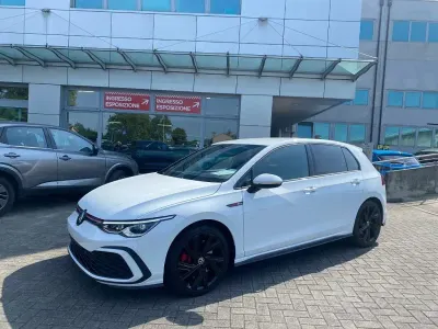Usata VW Golf VIII GTI 245 CV (180 kW) 2024 Bianco Berlina