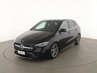 Usata Mercedes B180 AMG line 116 CV (85 kW) 2020 Nero Monovolume