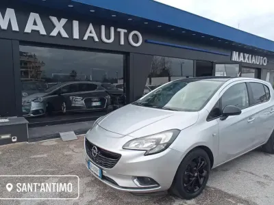 Usata Opel Corsa 90 CV (66 kW) 2015 Argento Utilitaria