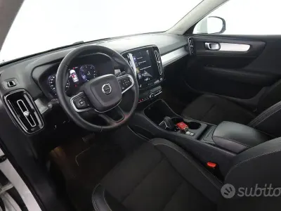 Usata Volvo XC40 Business Edition 190 CV (139 kW) 2020 Ice white SUV