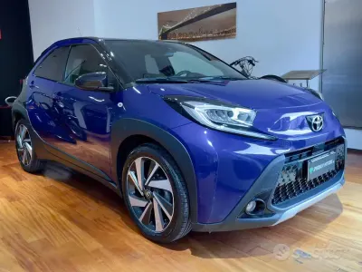 Usata Toyota Aygo X Trend 72 CV (52 kW) 2022 Blu SUV