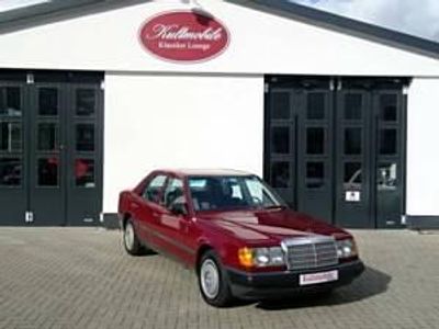 Usata Mercedes E230 132 CV (97 kW) 1987 Rosso Berlina