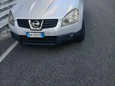 Usata Nissan Qashqai 106 CV (77 kW) 2007 Grigio SUV