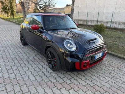 Usata Mini John Cooper Works 231 CV (169 kW) 2023 Blu scuro Utilitaria