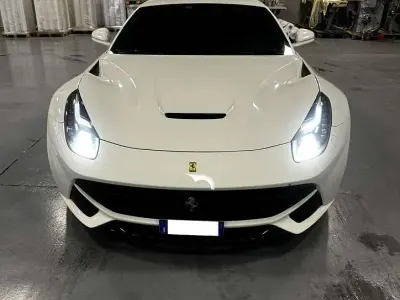 Usata Ferrari F12 741 CV (545 kW) 2013 Coupé