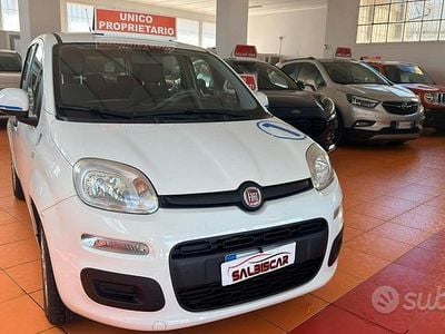 Occasion Fiat Panda Lounge 69 ch (50 kW) 2017 Blanc Citadine
