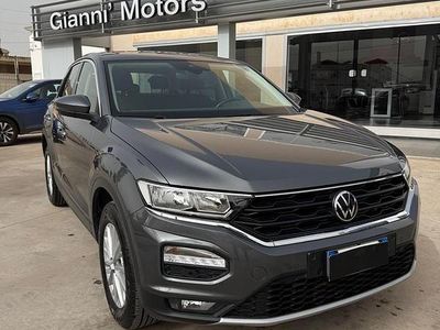 Usata VW T-Roc Business 150 CV (110 kW) 2022 Grigio SUV