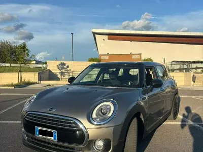 Usata Mini Clubman 150 CV (110 kW) 2016 Grigio Station wagon