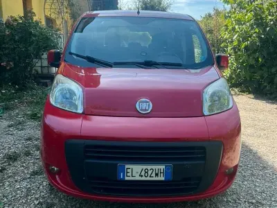 Usata Fiat Qubo Trekking 77 CV (56 kW) 2012 Rosso Monovolume