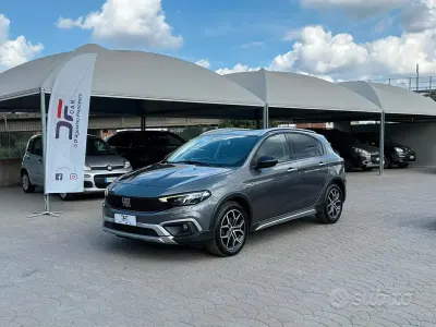 Usata Fiat Tipo Cross 131 CV (96 kW) 2021 Grigio Berlina