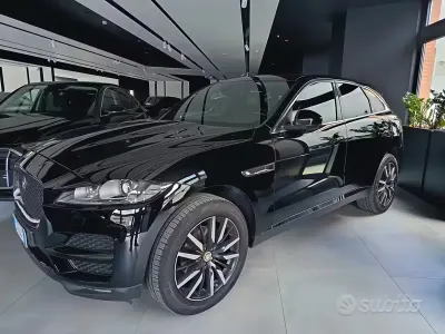 Usata Jaguar F-Pace Portfolio 180 CV (132 kW) 2016 Nero SUV