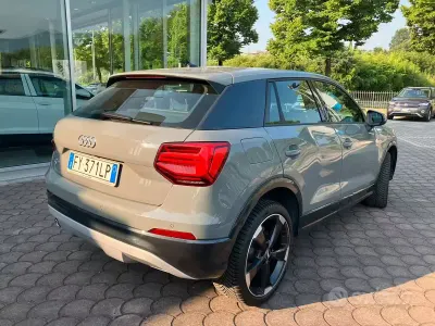 Usata Audi Q2 116 CV (85 kW) 2019 Grigio SUV