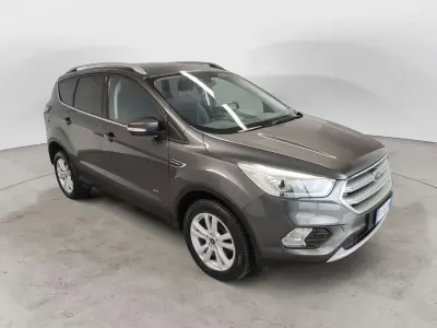 Usata Ford Kuga Business Edition 150 CV (110 kW) 2019 Grigio SUV