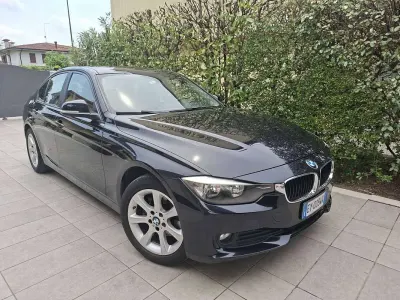 Usata BMW 320 184 CV (135 kW) 2015 Blu/azzurro Berlina