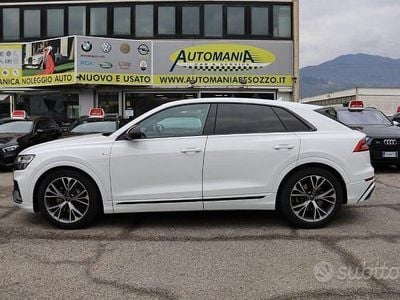 Usata Audi Q8 S-Line 231 CV (169 kW) 2022 Bianco SUV