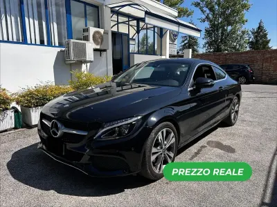 Usata Mercedes C220 170 CV (125 kW) 2017 Nero