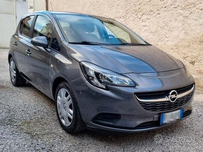 usata Opel Corsa 1.2 neopatentati