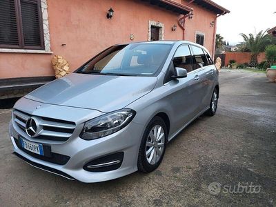 Begagnad Mercedes 180 116 HK (85 kW) 2015 Grå Sedan