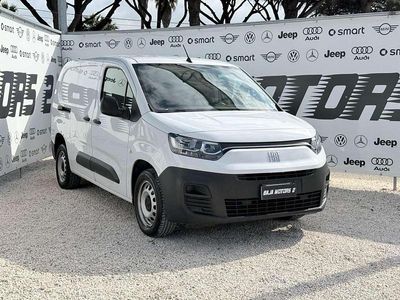 Usata Fiat Doblò 102 CV (75 kW) 2023 Bianco Monovolume