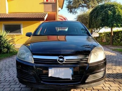 Usata Opel Astra 105 CV (77 kW) 2005 Nero Berlina