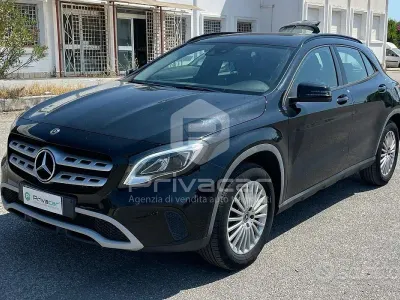 Usata Mercedes GLA180 Business 122 CV (89 kW) 2020 Nero SUV