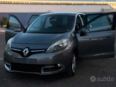 Usata Renault Scenic E-Tech XMOD 2013 Grigio Berlina
